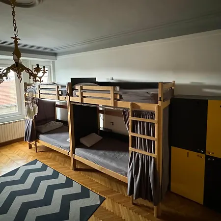 Hostel Nomad *
